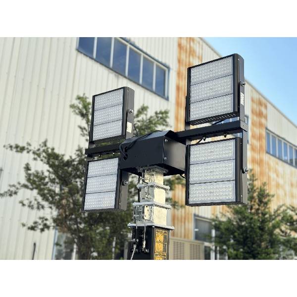 HAND-LIFTING MOBILE LIGHTING TOWER TO OVERSEAS